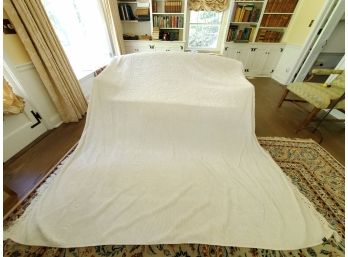 Vintage Morgan & Jones Minuet Full Sized White Chenille Bedspread 88 X 108