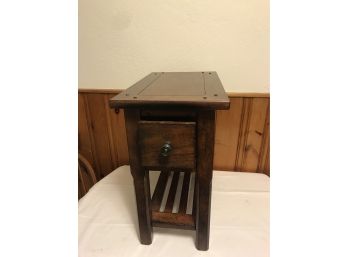 Solid Oak End Table With 1 Drawer