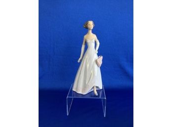 Lladro' Girl With Gloves