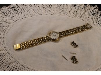 Ladies Longines QWR Gold Plated Swiss Movement Wrist Watch - Comes With 2 Extra Links