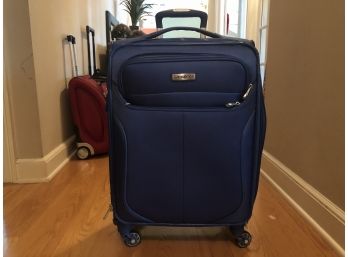 Samsonite Blue Suitcase With Telescoping Handle