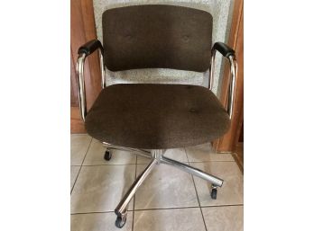 Brown Fabric & Chrome Computer Chair With No Rips/tears 32'H X 24'W X 23'H