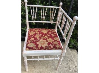 Vintage Corner/Tri-Corner Chair 28'H X 17'W X 17'D ( See Description)