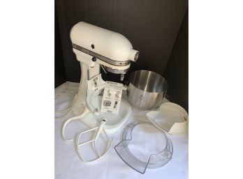 KITCHENAID MIXER K5-A, PADDLE, DOUGH HOOK, 2 SHIELDS~WORKS PERFECTLY! (missing Attachment Cover)