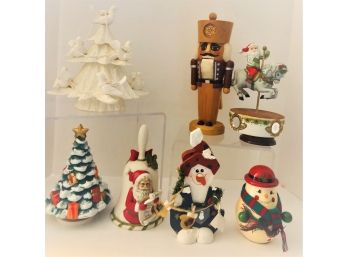 Assorted Christmas Item Lot: 1985 Erzgebirge Nutcracker, Music Boxes, Wood Items ( See Description)