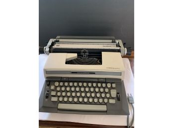 SMITH CORONA SECRETARIAL C-13 CORONAMATIC OFFICE ELECTRIC TYPEWRITER- TESTED-   4 RIBBON CARTRIDGES