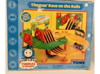 2002 Thomas' Race On The Rails By Tomy Toys - Complete No Parts Missing