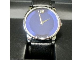 Movado Museum Blue Dial Stainless Steel Men's Watch 0606610. 40mm