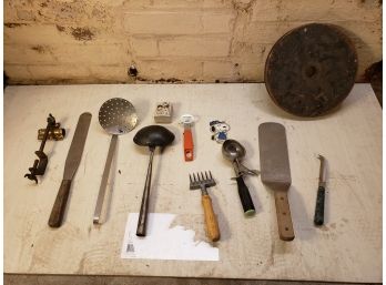 Lot Of Assorted Kitchen Tools