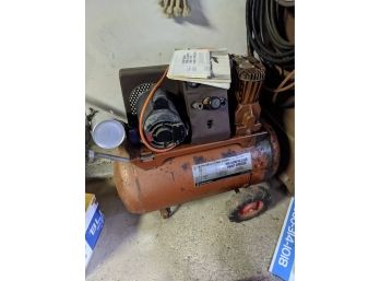 Vintage Air Compressor/ Paint Sprayer