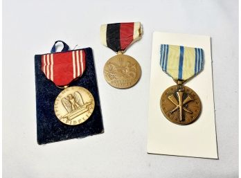 3 Military  Army And Navy Medals