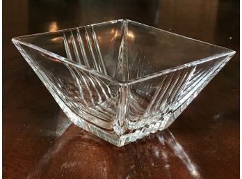Beautiful TIFFANY & Co. Crystal Bowl - Perfect Condition - Nice Vintage Piece !