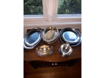 Silverplated Oval & Round Platters