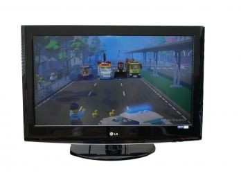 LG 32' High-definition 1080p LCD HDTV (Model No. 32LH30)