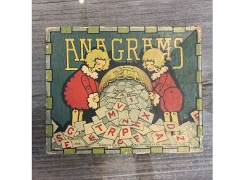 Vintage Collectible Milton Bradley Anagrams Game