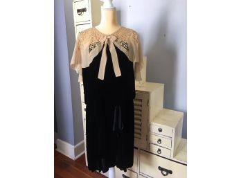 Vintage Black Velvet Dress With Lace Shawl Collar