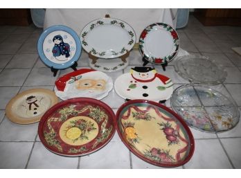 Group Of Decorative Christmas Plate
