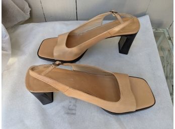 Fabulous Pair Of Via Spiga Leather Sandals With Comfortable Heels, Size 12M