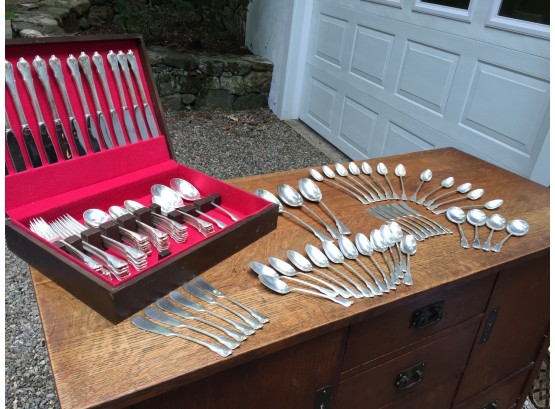 Fabulous Wallace 'Grand Colonial' Sterling Silver Flatware Set (Service For 12)  101 Pieces Total (117.81 OZT)