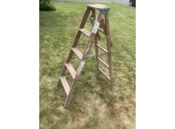 Wooden Ladder (FV15)