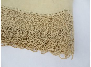 Large Collection Of Vintage Lace Tableware (Napkins, Table Cloths, Runner, Place Mats)