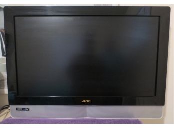 32' Vizio VX32L LCD TV