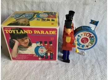 Vintage 1970’s Toyland Parade Soldiers W/ Drum With Original Box