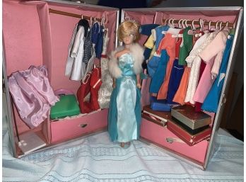 Fashion Doll And Wardrobe Case