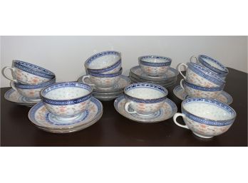 Set Of 12 Pretty Oriental Cups And Saucers