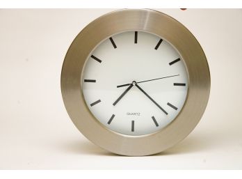 12” Quartz Round Wall Clock