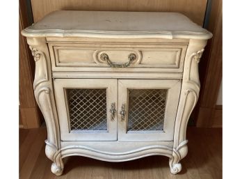Vintage Off White French Provincial Nighstand 26' X 17' X 27'