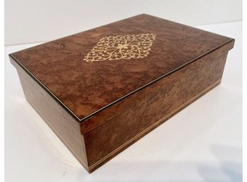 Gentleman's Sorrento Marquetry Wood Box 9' X6 1/2' X 3'