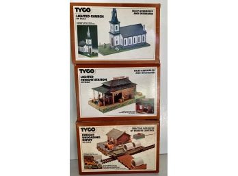 3 Vintage Tyco Trains - HO Scale Accessories  - IN BOX  (C)