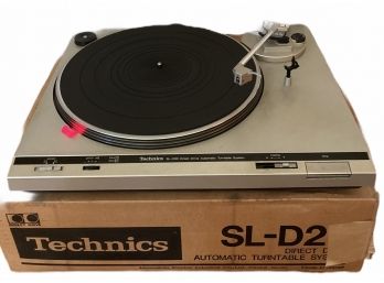 Technics SL_D2 Turntable
