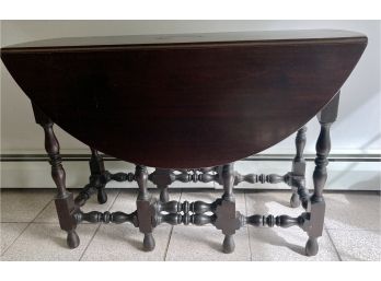 Antique Mahogany  Gate Leg Table Opens To   42' Round