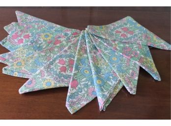 Nice Set Of 10 Vintage Flower Napkins