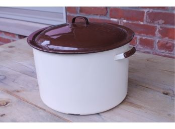 Large Brown & Cream Enamel Stockpot