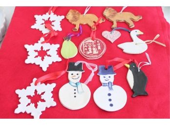 Lot Of Handmade Christmas Ornaments! Aren't They Cute?