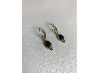 14 K Gold And Black Onyx Ear Rings