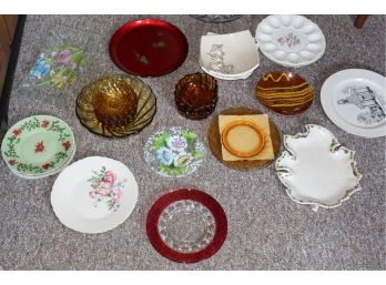 Lot Of Smalls To Include Glass And China
