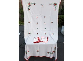 Vintage Floral Embroidered Tablecloth & 9 Matching Napkins W/red Crotcheted Trim