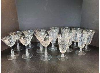 Beautiful Vintage Dainty Floral  Etched Crystal Stemware Glasses
