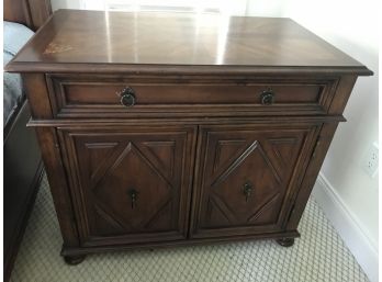 Bernhardt Furniture End Table 1 Of  2 Listed Separately