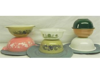 Vintage MCM Assortment Of 7 Pyrex Bowls - Pink Gooseberry And More