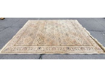 Focus Room Lovely Area Rug - Made In Egypt - 9.4' X 13.2'