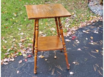 Vintage Simple Wood Side/Accent Table