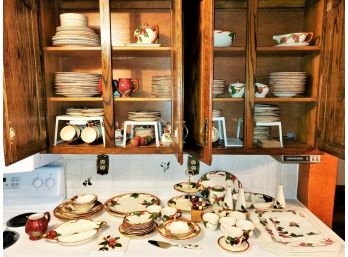 MASSIVE Lot Of Franciscan Wedgwood & Interpace 'Apple' Dinnerware, Plates, Cups, Bowls, Platters & More!!!!!