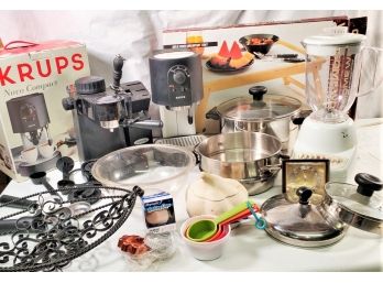 Hodge Podge Kitchen Assortment - Krups, Bella, Hamilton Beach, Pyrex, Farberware & More