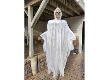 Hanging Scary Halloween Skeleton Ghost