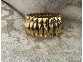 Expandable Gold Tone Bracelet - Lot #27